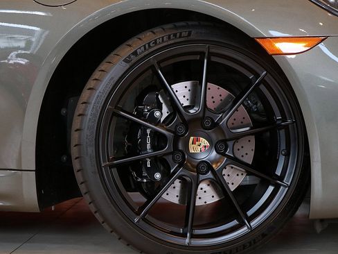 Used 2025 Porsche 718 Cayman GT4 image 10