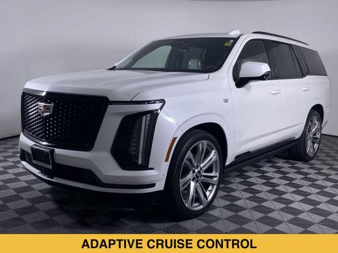 Used 2025 Cadillac Escalade Sport Platinum w/ LPO, Floor Liner Package AWD/4WD image 19