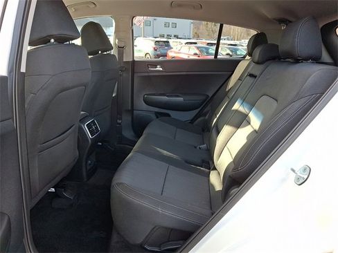Certified 2022 Kia Sportage LX image 10