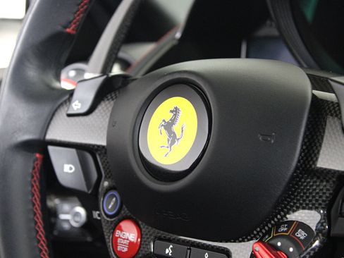 Used 2020 Ferrari 812 Superfast RWD image 51
