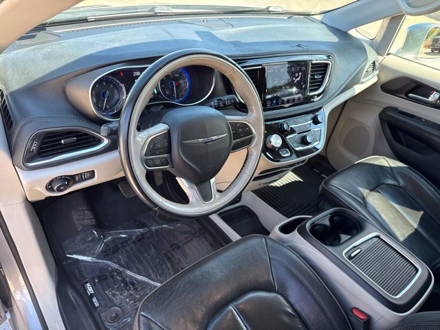 Used 2020 Chrysler Pacifica Limited FWD image 14