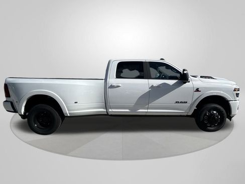 New 2025 RAM 3500 Limited image 8