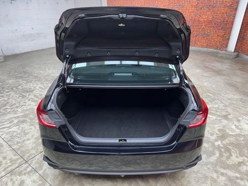 Used 2025 Toyota Camry SE image 26