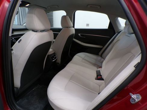 Used 2025 Hyundai Sonata SEL image 17