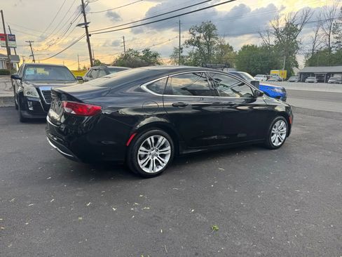 Used 2015 Chrysler 200 Limited image 8