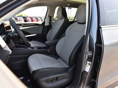New 2026 Volkswagen Tiguan SE AWD/4WD image 19