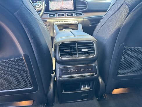 Used 2021 Mercedes-Benz GLE 450 4MATIC image 32