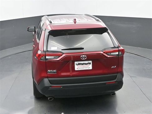 Used 2025 Toyota RAV4 XLE w/ Convenience Package image 30