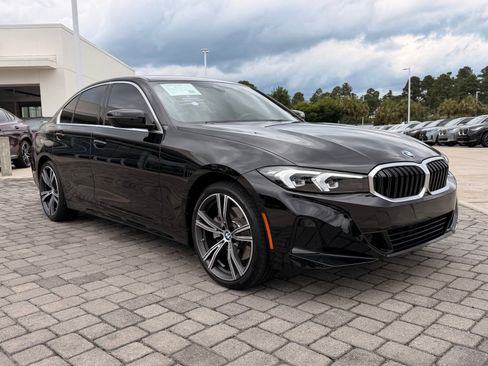 Certified 2024 BMW 330i Sedan w/ Convenience Package RWD image 7