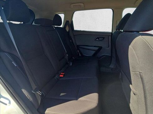 Used 2023 Nissan Rogue S FWD image 19