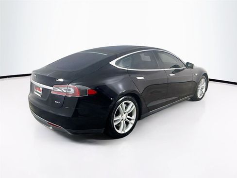 Used 2015 Tesla Model S 85D image 29