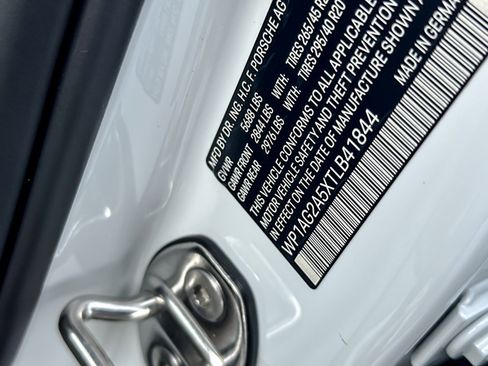 New 2026 Porsche Macan S image 28