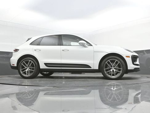 New 2026 Porsche Macan AWD/4WD image 37