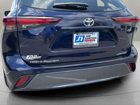 New 2026 Toyota Highlander Limited AWD/4WD image 9