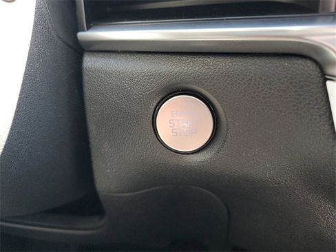 New 2026 Kia Sorento S image 32