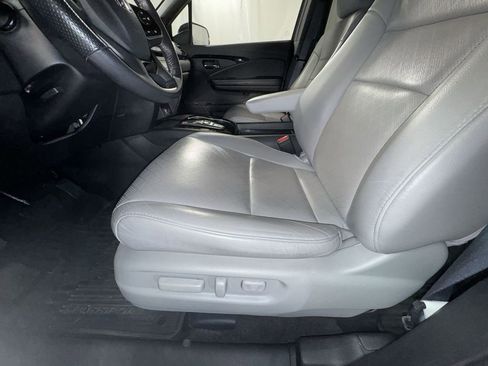 Certified 2019 Honda Passport Touring image 18