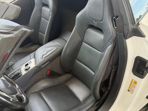 Used 2015 Chevrolet Corvette Z06 w/ 2LZ Preferred Equipment Group RWD image 14