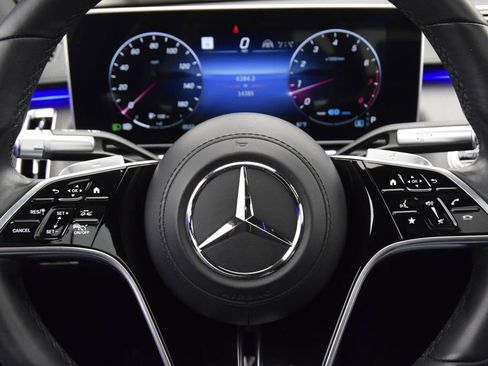Used 2022 Mercedes-Benz S 500 4MATIC image 23