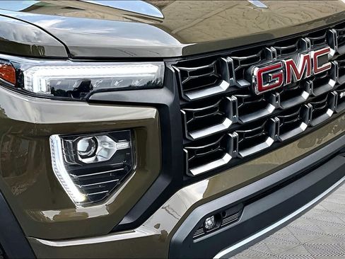 Used 2023 GMC Canyon AT4 AWD/4WD image 30