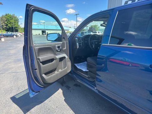 Used 2017 Chevrolet Silverado 1500 LT w/ All Star Edition AWD/4WD image 9