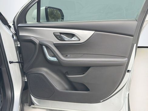 Used 2022 Chevrolet Blazer LT image 40