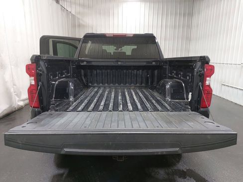 Used 2022 Chevrolet Silverado 1500 LT image 12