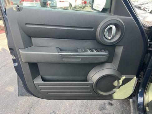 Used 2008 Dodge Nitro SXT image 20