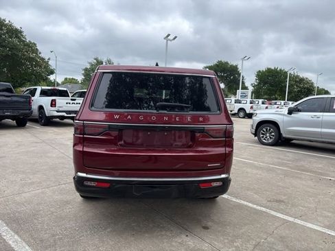 Used 2024 Jeep Wagoneer Series II w/ Flexible Seating Group AWD/4WD image 6