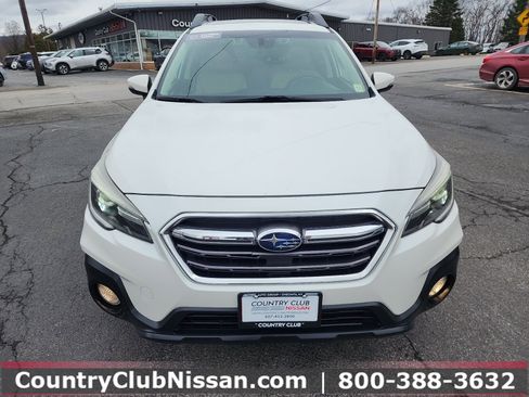 Used 2018 Subaru Outback 2.5i Limited image 3