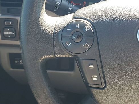 Used 2012 Toyota Tundra 2WD Double Cab image 32