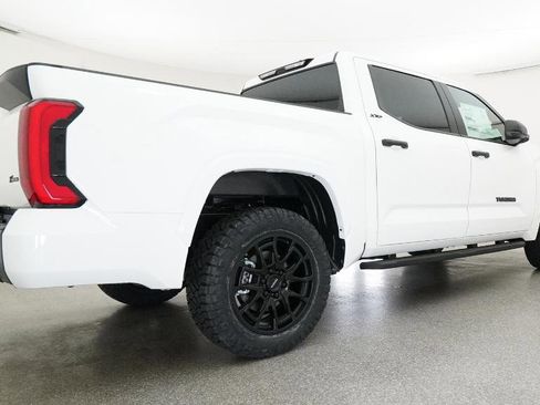 New 2026 Toyota Tundra SR5 AWD/4WD image 28