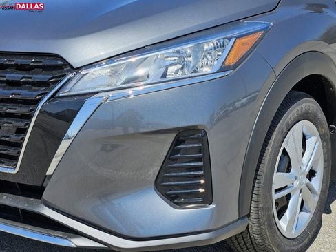 New 2025 Nissan Kicks Play S image 5