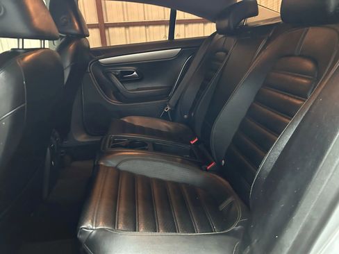 Used 2011 Volkswagen CC Sport image 10