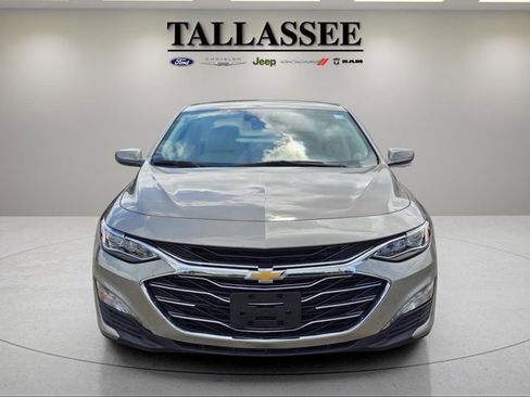 Used 2024 Chevrolet Malibu LT image 2