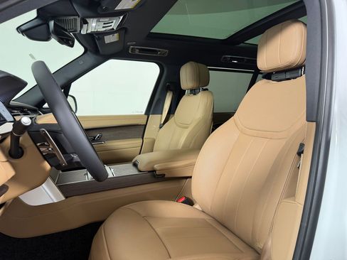 New 2026 Land Rover Range Rover Long Wheelbase SE AWD/4WD image 6