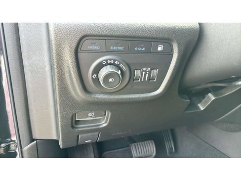 Used 2024 Jeep Grand Cherokee Limited 4xe w/ Trailer Tow Package AWD/4WD image 21