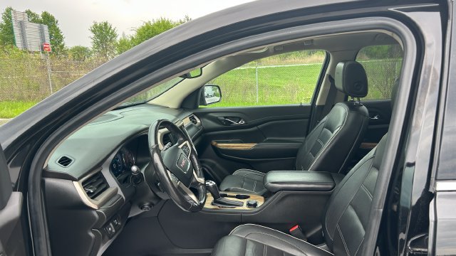 Certified 2019 GMC Acadia Denali w/ Technology Package AWD/4WD image 14