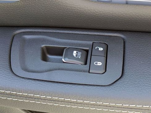 New 2026 RAM 1500 Laramie image 39