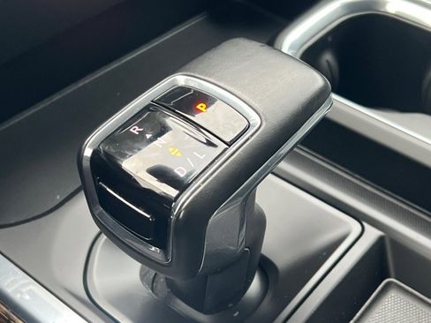 Used 2023 GMC Sierra 1500 Elevation w/ Preferred Package image 18