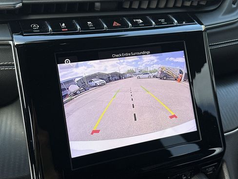 Used 2023 Jeep Grand Cherokee L Laredo RWD image 22