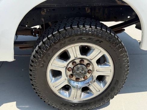 Used 2016 Ford F250 XLT w/ XLT Value Package AWD/4WD image 12