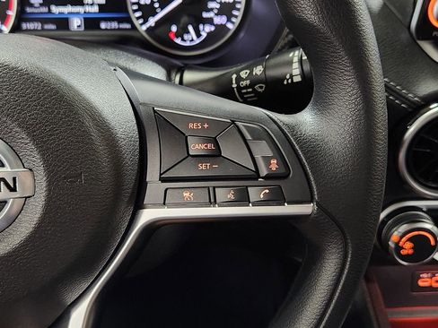 Used 2023 Nissan Sentra SV FWD image 40