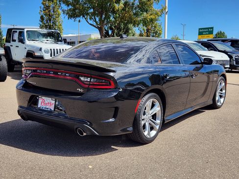 Used 2021 Dodge Charger R/T RWD image 3