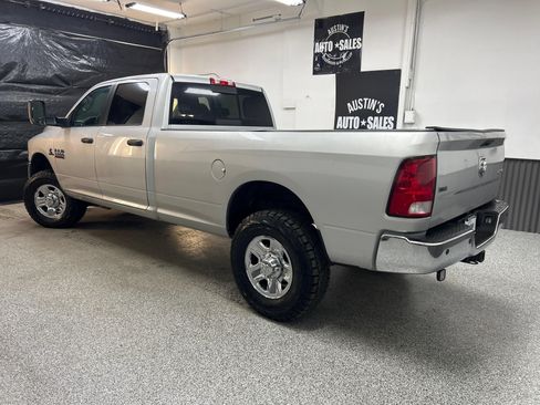 Used 2016 RAM 3500 SLT AWD/4WD image 4