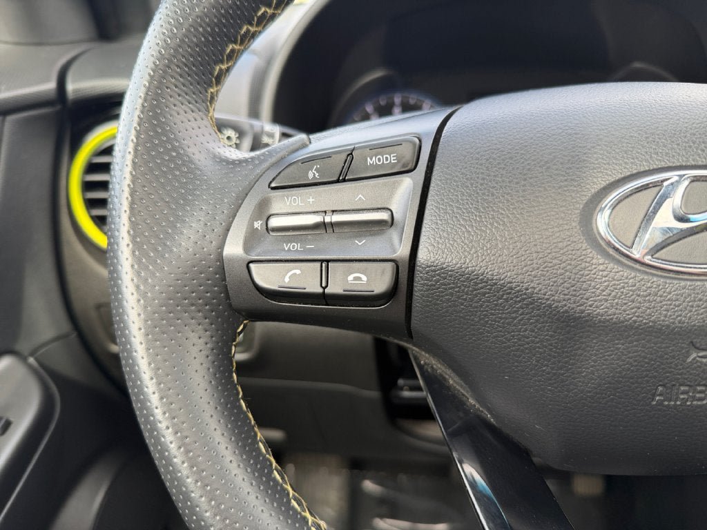 Used 2020 Hyundai Kona Ultimate AWD/4WD image 16