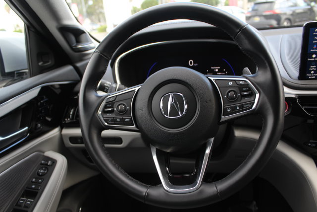 Used 2025 Acura MDX w/ Technology Package FWD image 39