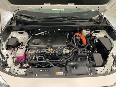 Used 2025 Toyota RAV4 XLE image 21