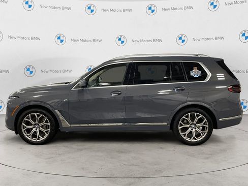 Used 2023 BMW X7 xDrive40i w/ Premium Package image 2