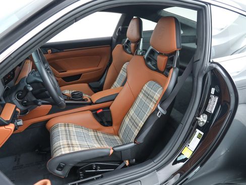 Used 2024 Porsche 911 GT3 RS image 24