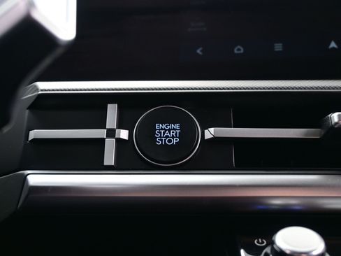 Used 2025 Hyundai Santa Fe XRT image 23